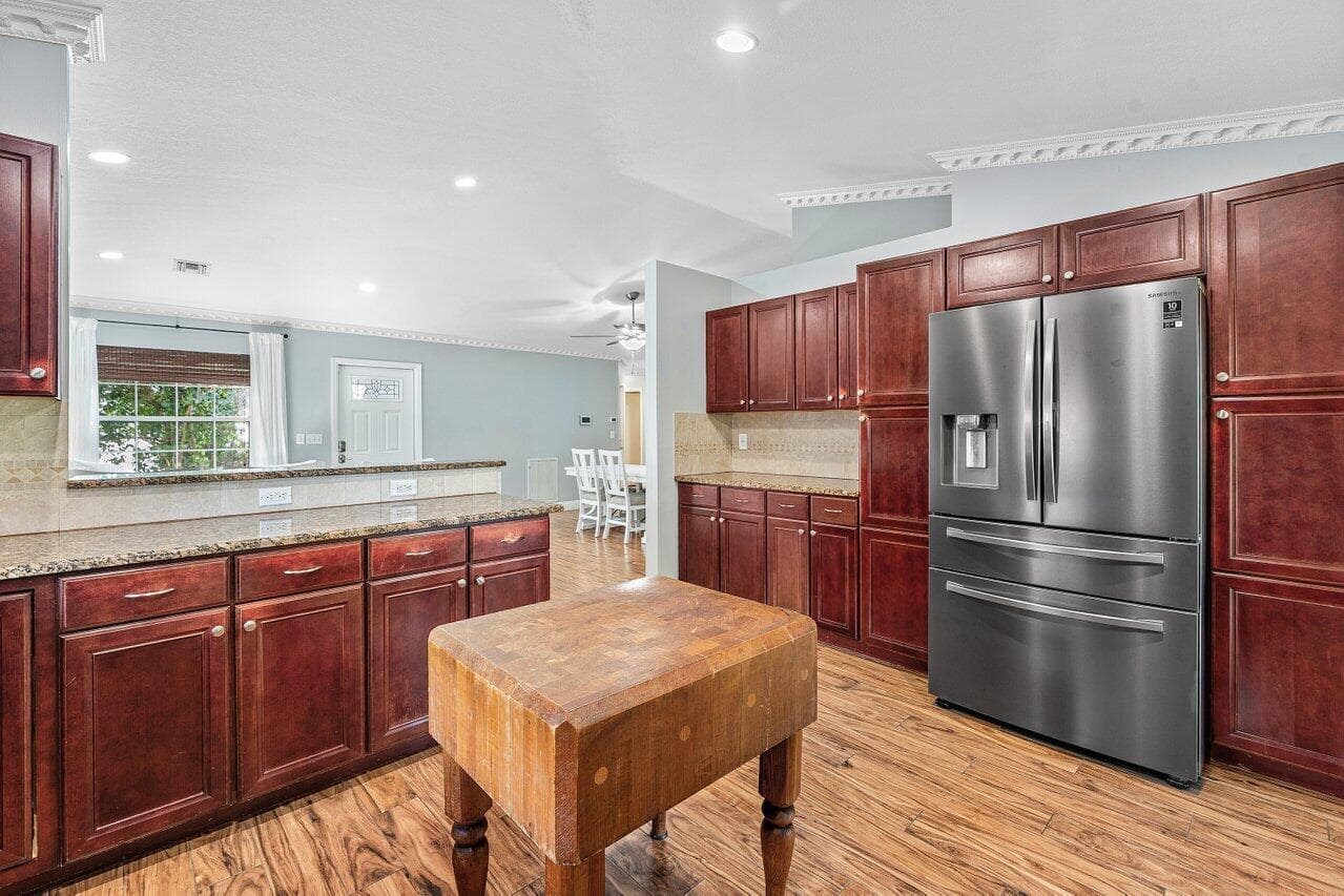 5418 Club Circle, Haverhill, FL 33415 — photo 4 of 28