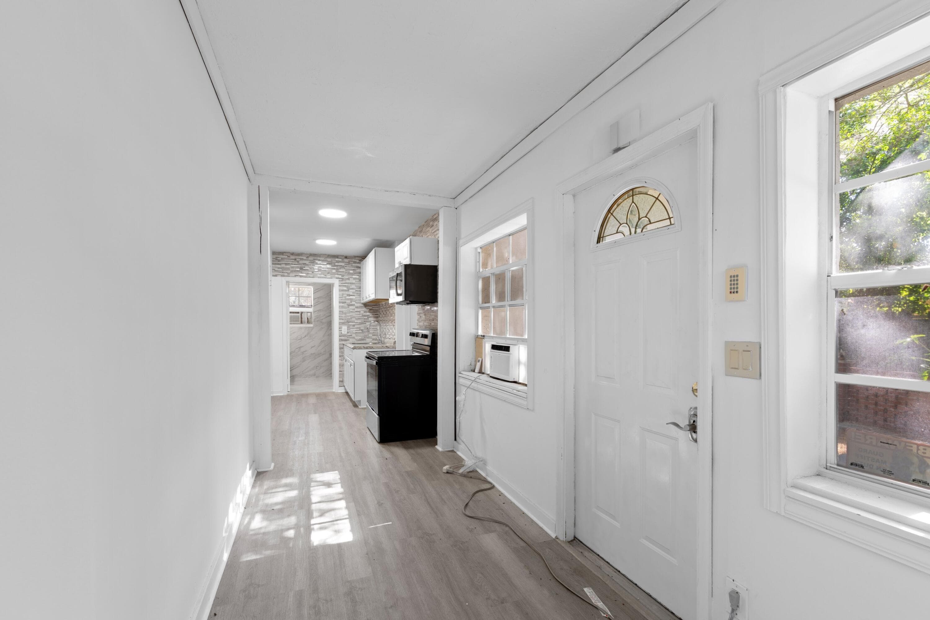 1831 Juno Road, North Palm Beach, FL 33408 — photo 19 of 37
