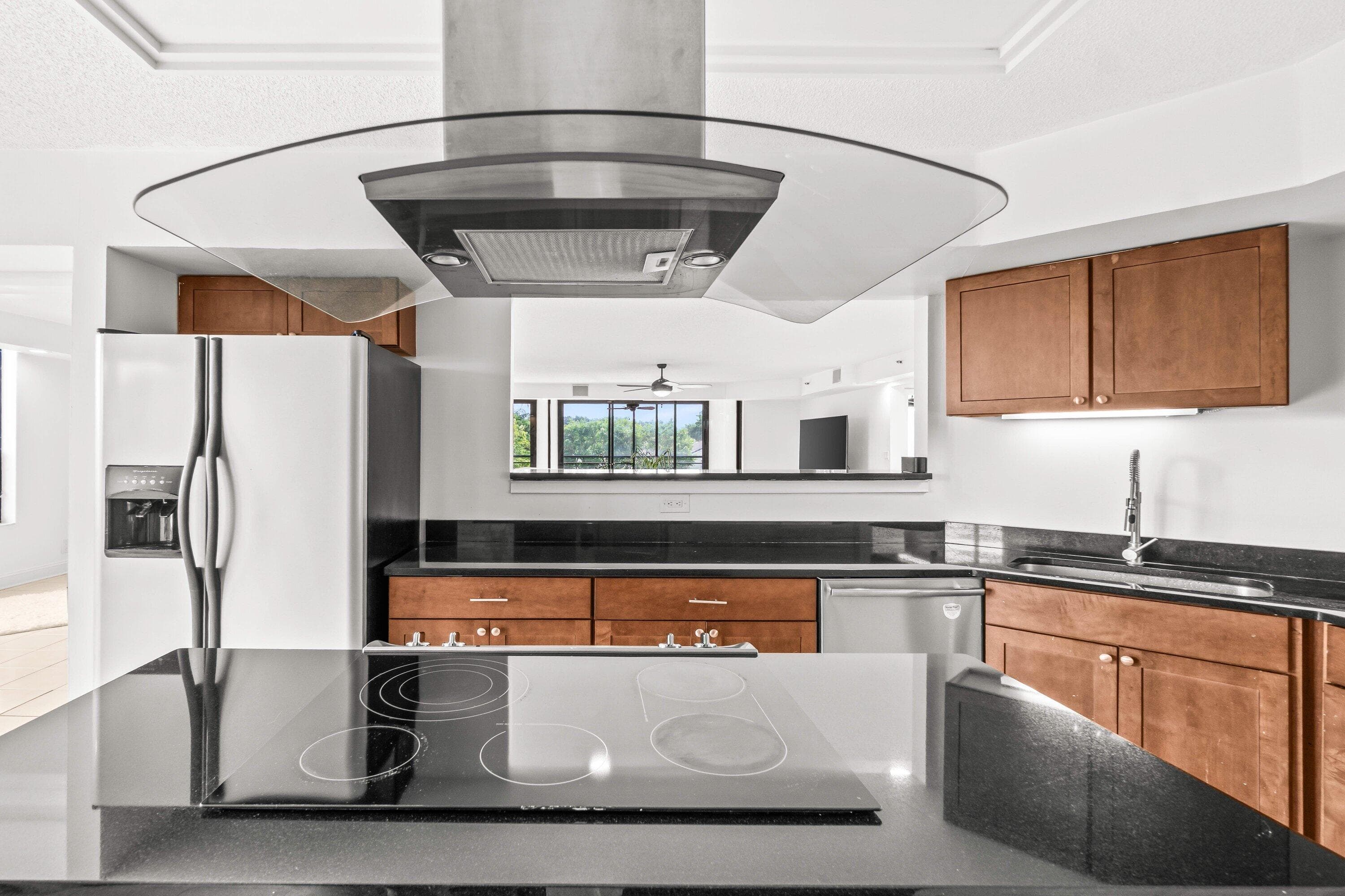 7201 Promenade Drive E 302, Boca Raton, FL 33433 — photo 11 of 46
