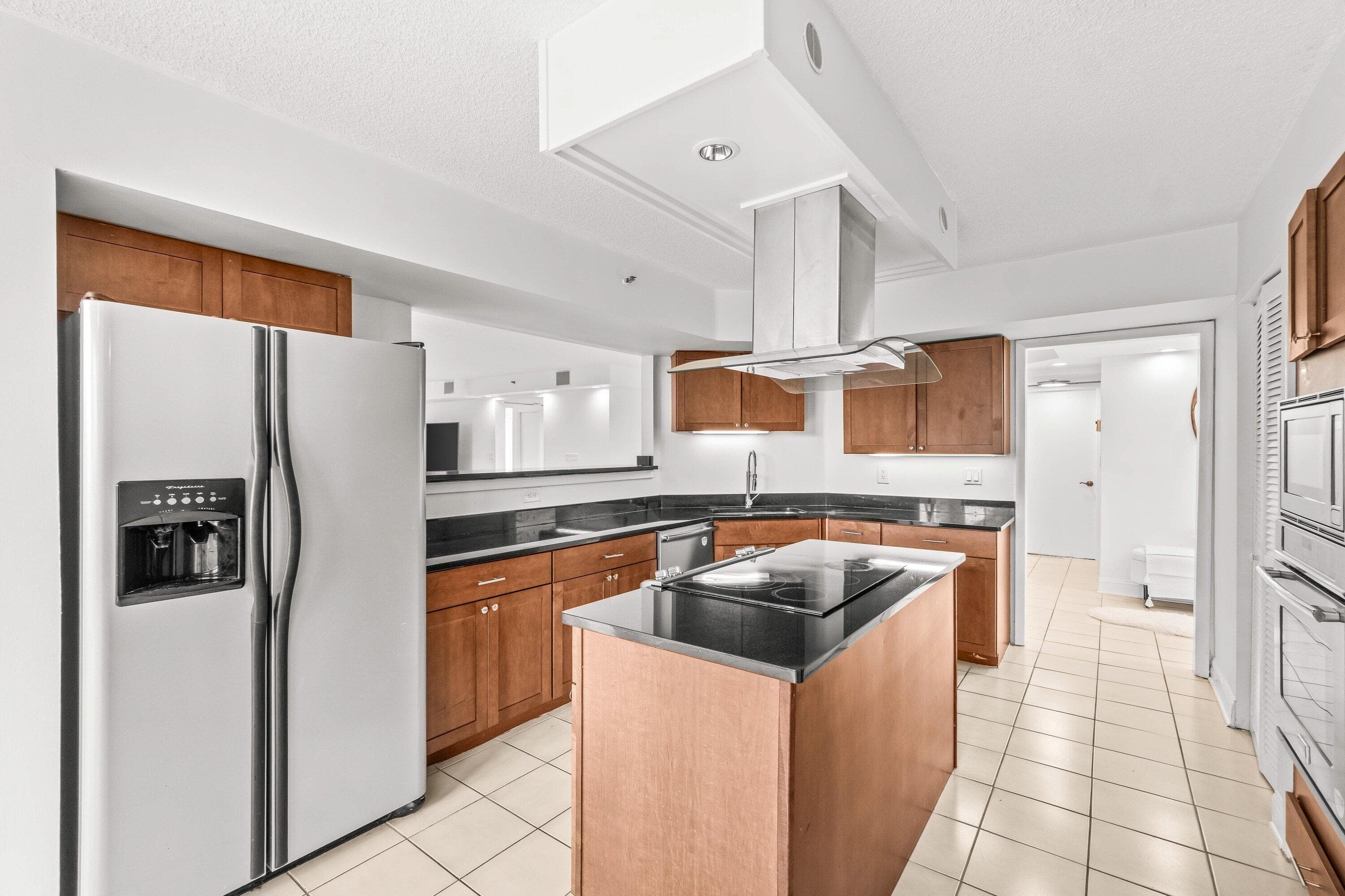 7201 Promenade Drive E 302, Boca Raton, FL 33433 — photo 13 of 46