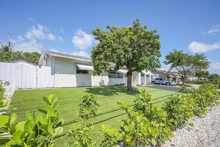 1308 S Congress Avenue, Delray Beach, FL 33445 — photo 2 of 30