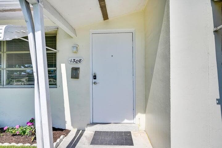 1308 S Congress Avenue, Delray Beach, FL 33445 — photo 4 of 30