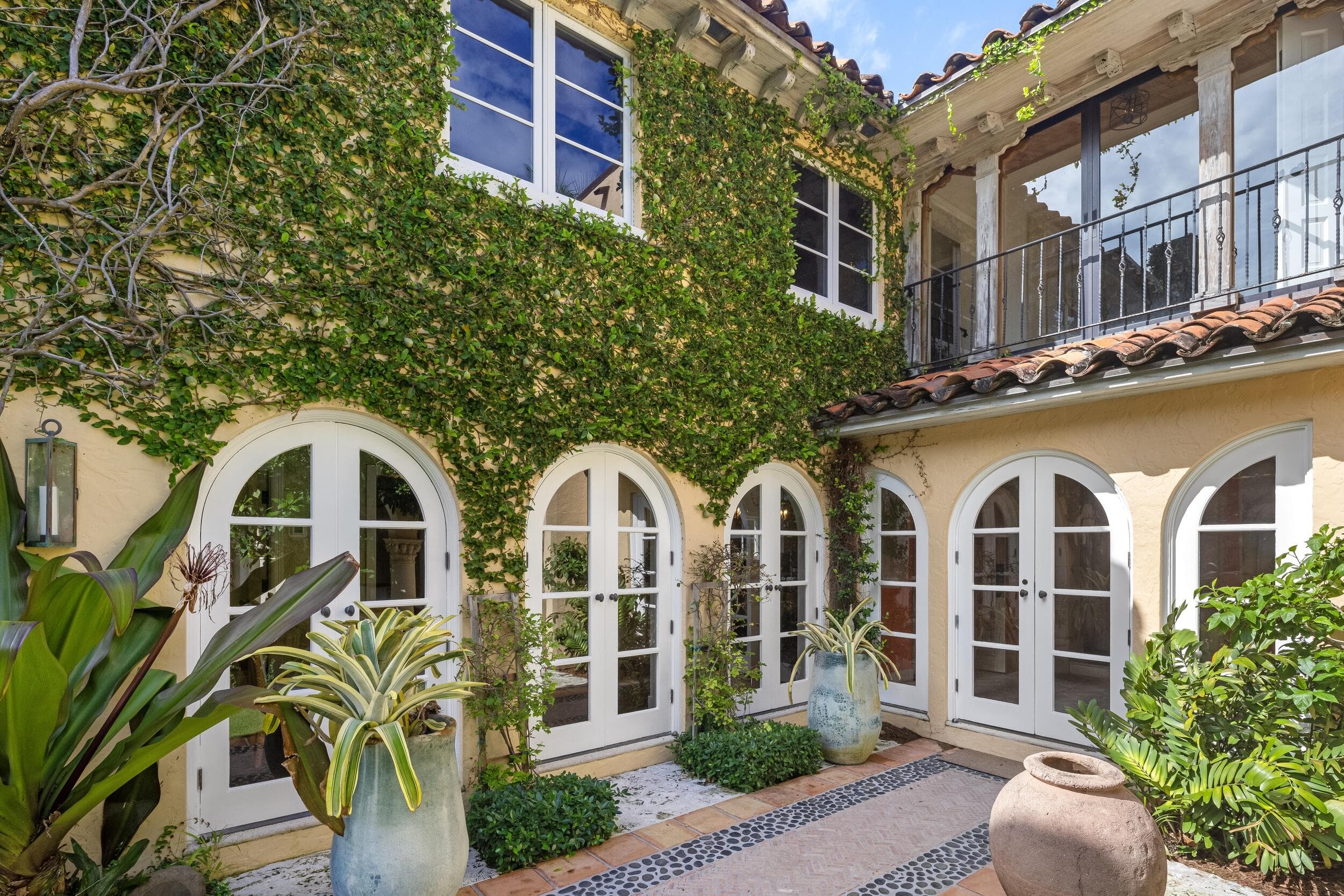 124 Brazilian Avenue, Palm Beach, FL 33480 — photo 35 of 43