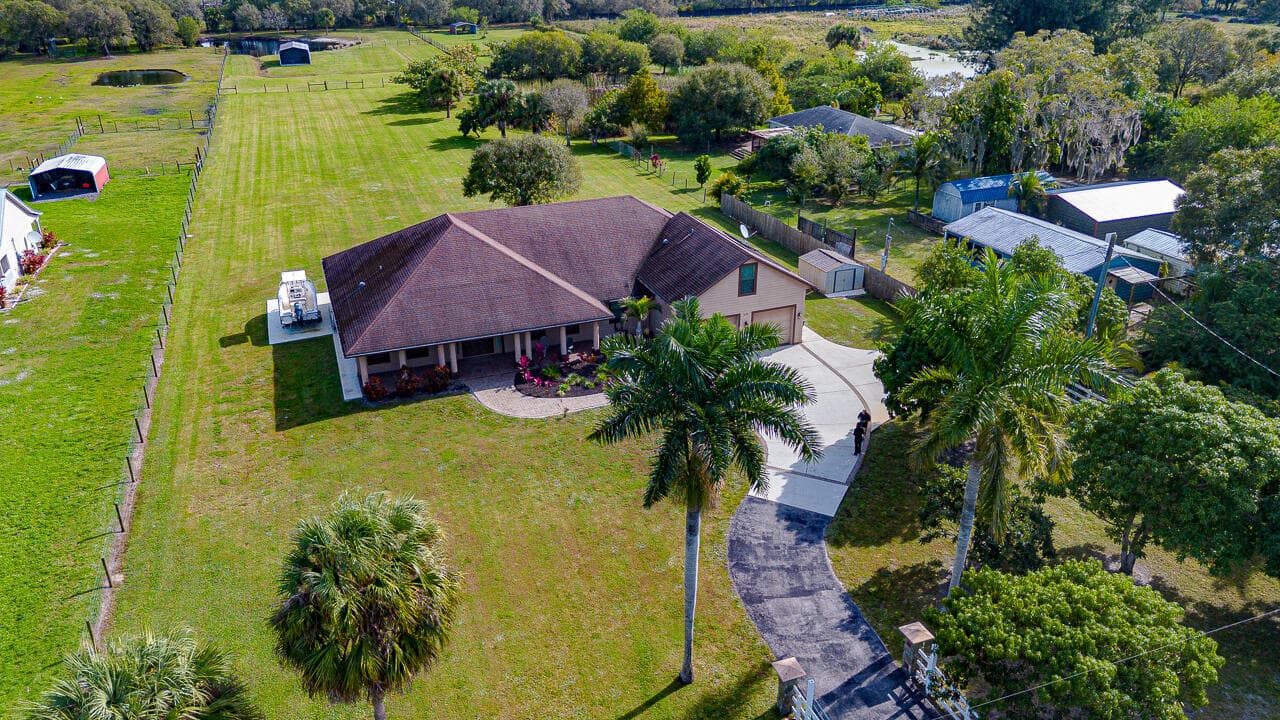 2774 Gentile Road, Fort Pierce, FL 34945 — photo 3 of 70