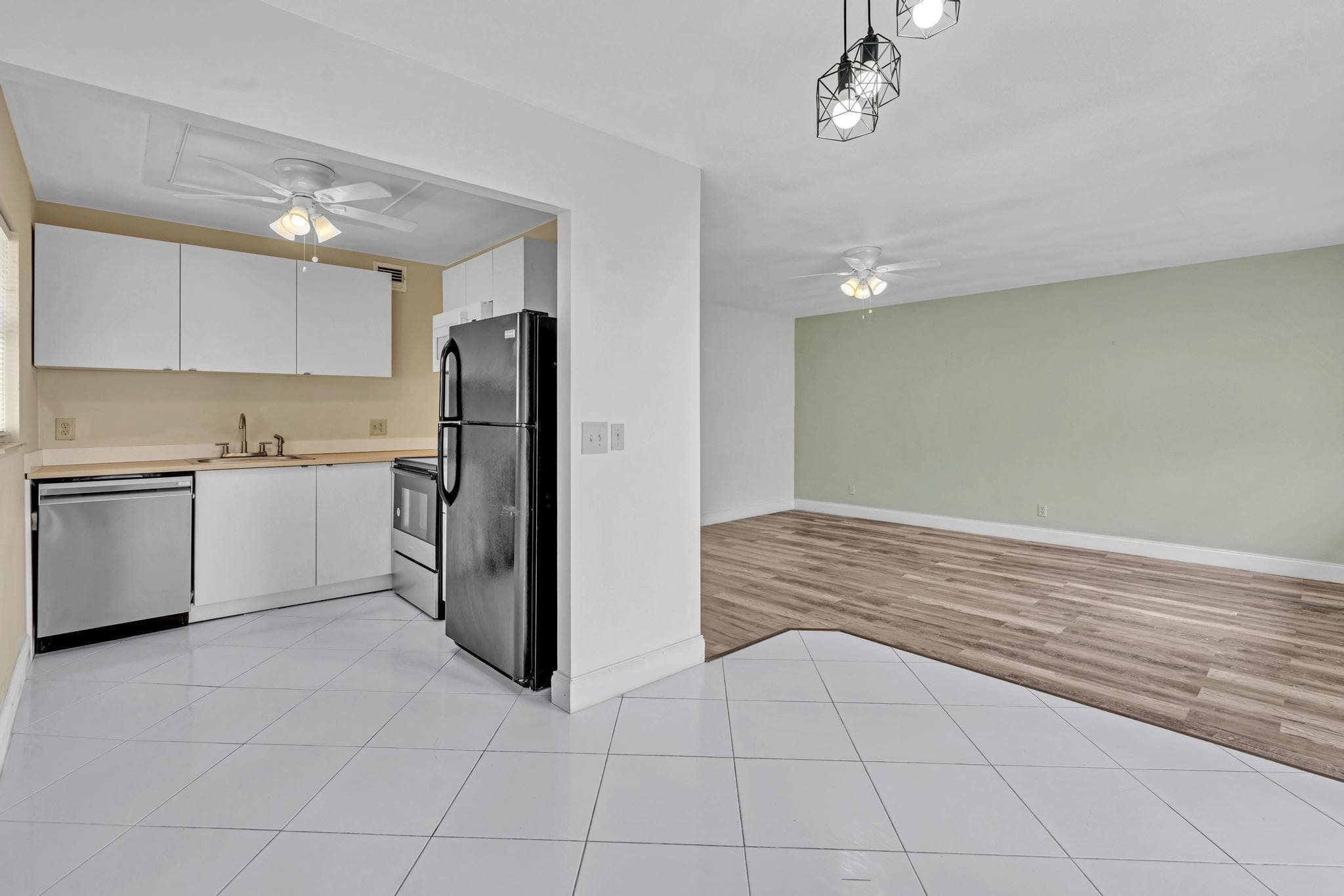 365 Flanders H, Delray Beach, FL 33484 — photo 4 of 56