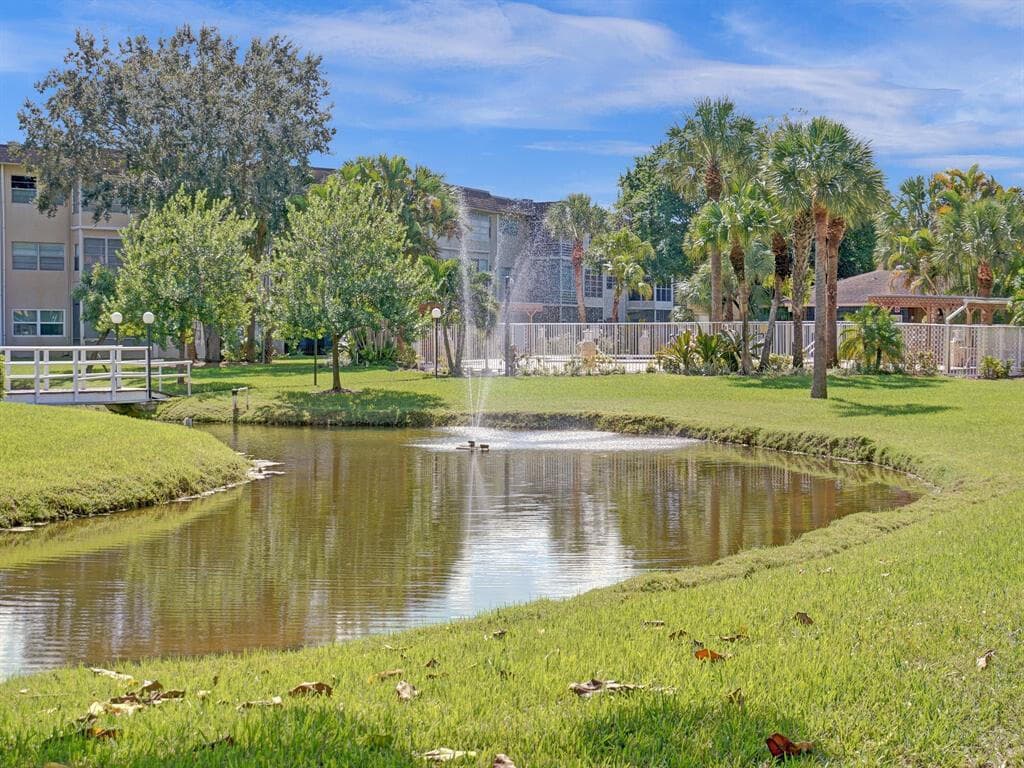 5041 W Oakland Park Boulevard 111, Lauderdale Lakes, FL 33313 — photo 1 of 16