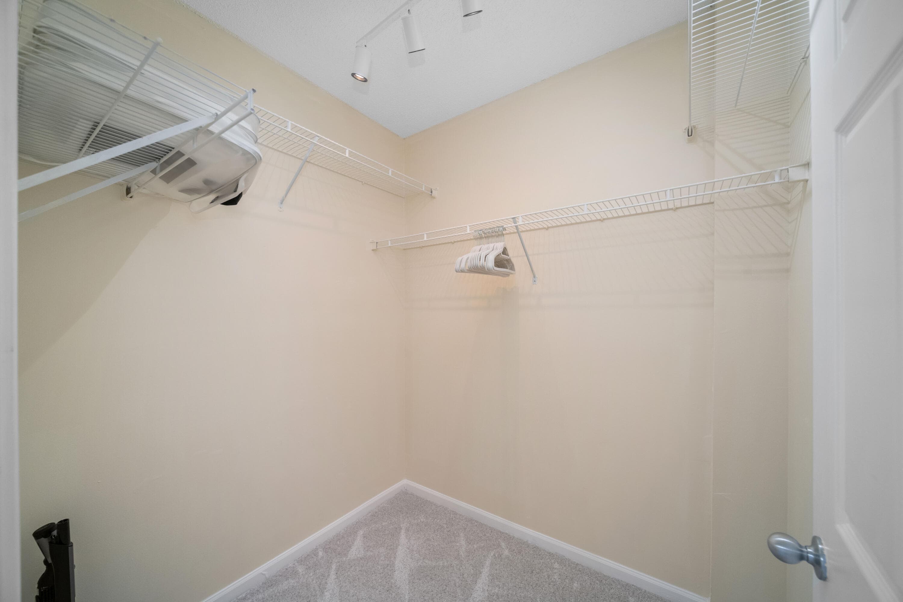 720 S Sapodilla Avenue 301, West Palm Beach, FL 33401 — photo 8 of 24