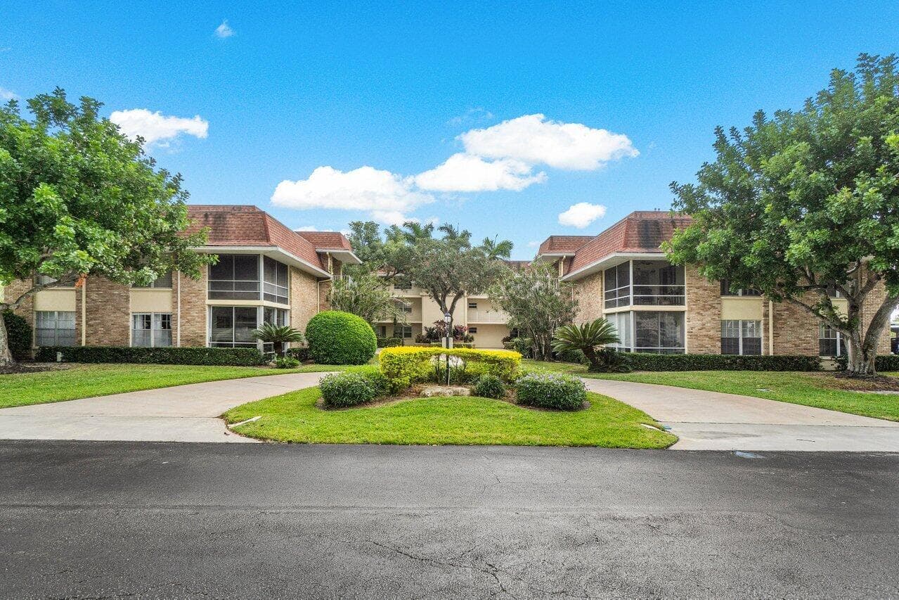 5510 Tamberlane Circle 243, Palm Beach Gardens, FL 33418 — photo 1 of 23