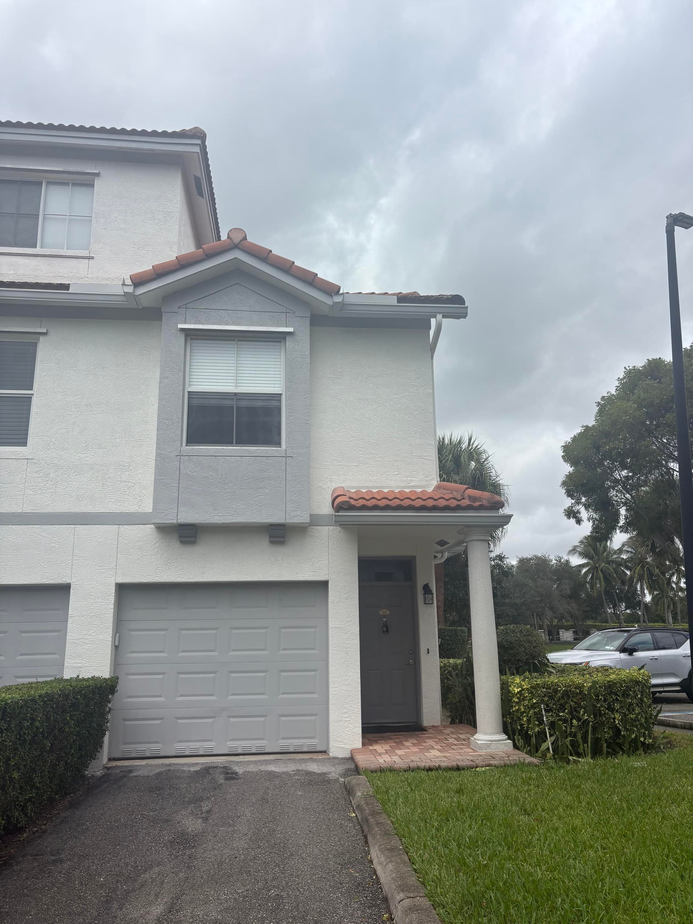 2026 Alta Meadows Lane 909, Delray Beach, FL 33444 — photo 1 of 15