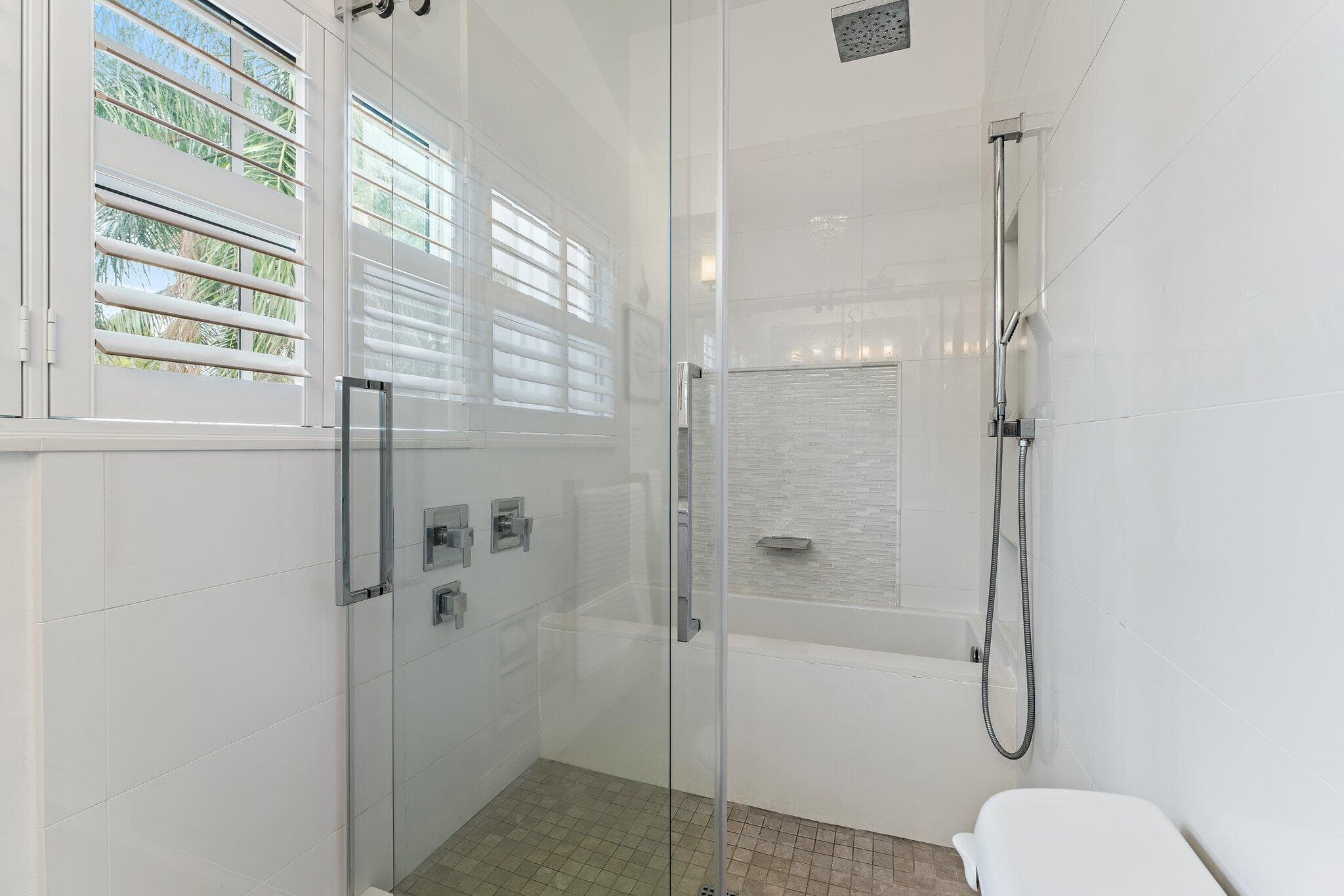 460 Sunrise Way, Juno Beach, FL 33408 — photo 12 of 56