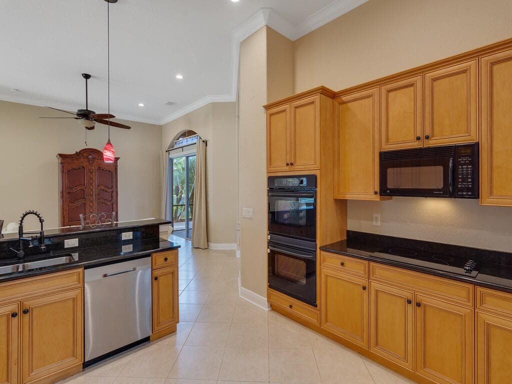 6124 57th Court, Vero Beach, FL 32967 — photo 7 of 55