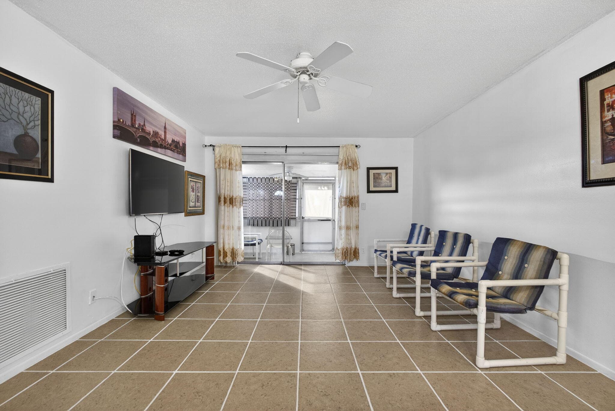 2833 Crosley Drive W C, West Palm Beach, FL 33415 — photo 9 of 31
