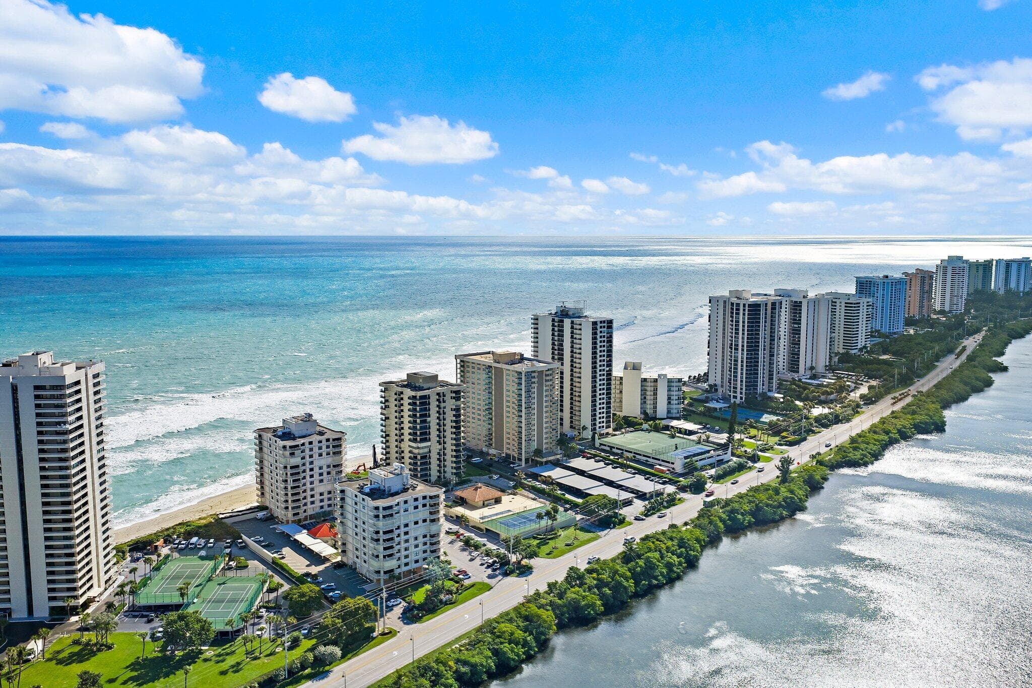 Condominium in Singer Island — photo 42 of 77