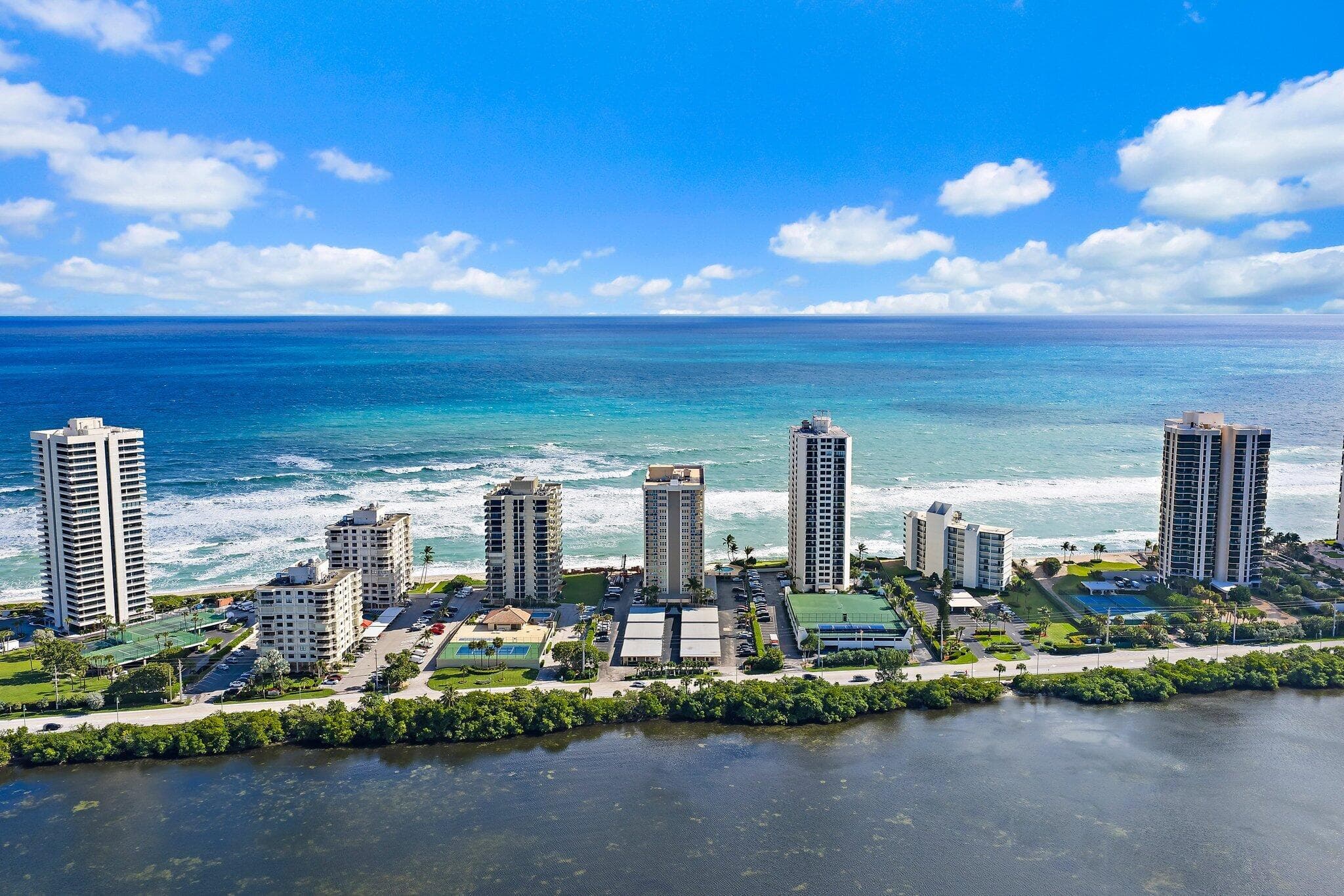 Condominium in Singer Island — photo 68 of 77