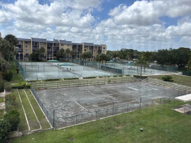 2820 Tennis Club Drive 401, West Palm Beach, FL 33417 — photo 17 of 18