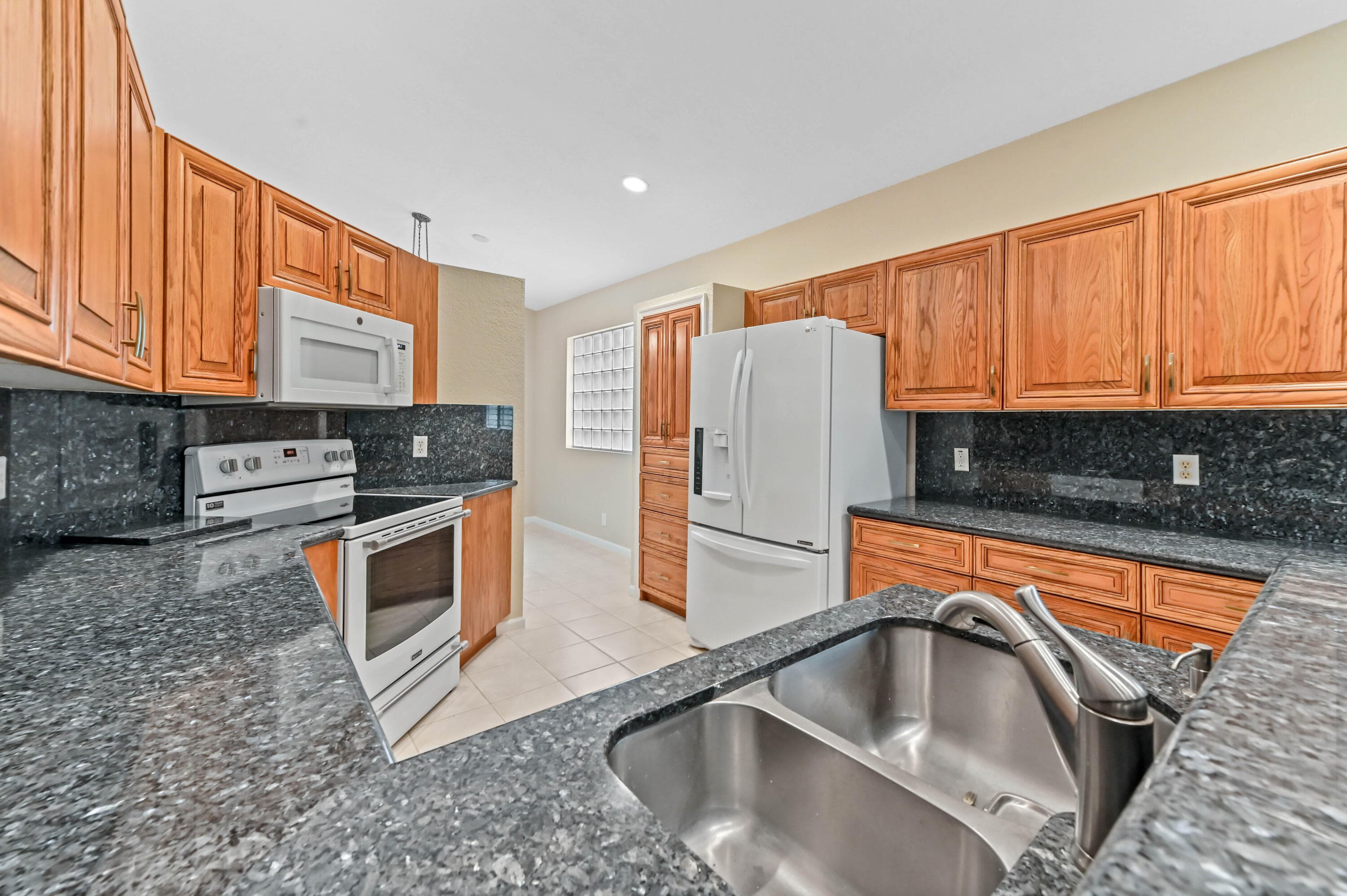 9550 Cherry Blossom Court, Boynton Beach, FL 33437 — photo 13 of 47