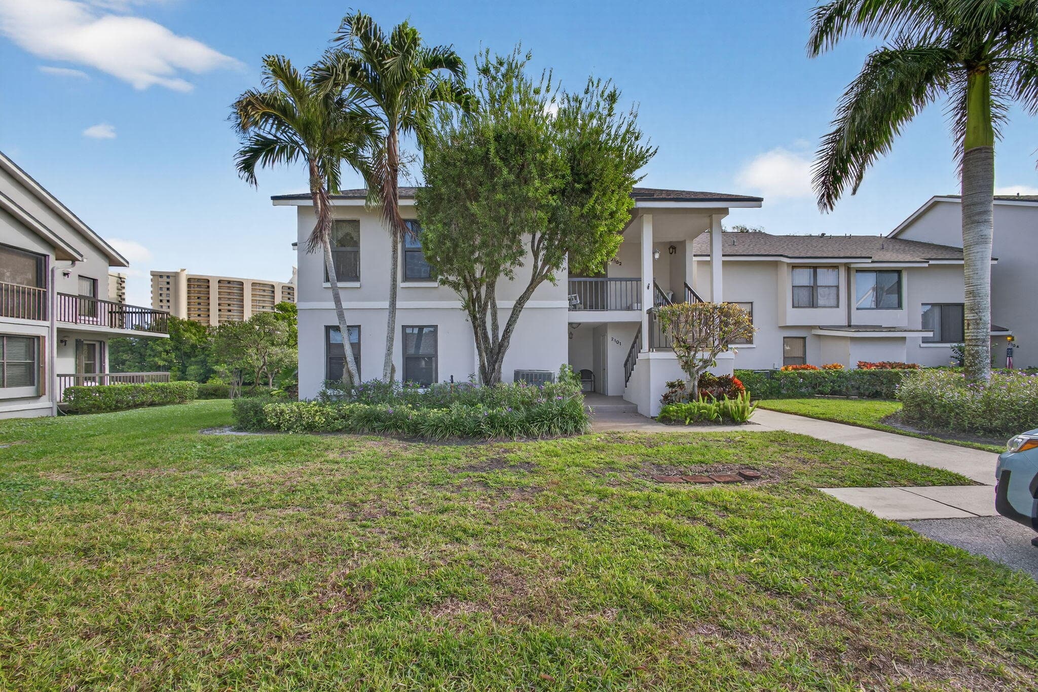 2102 Fairway Drive S, Jupiter, FL 33477 — photo 2 of 53