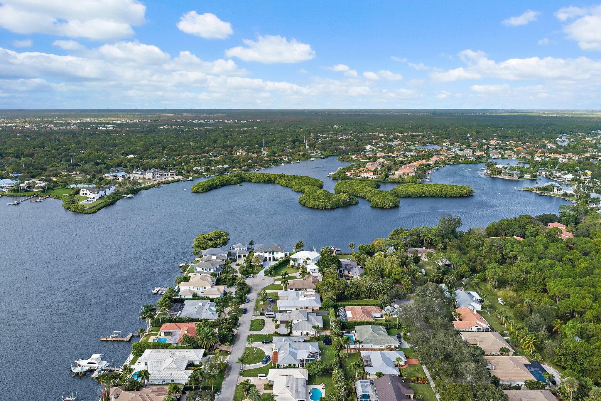 348 River Drive, Tequesta, FL 33469 — photo 35 of 38
