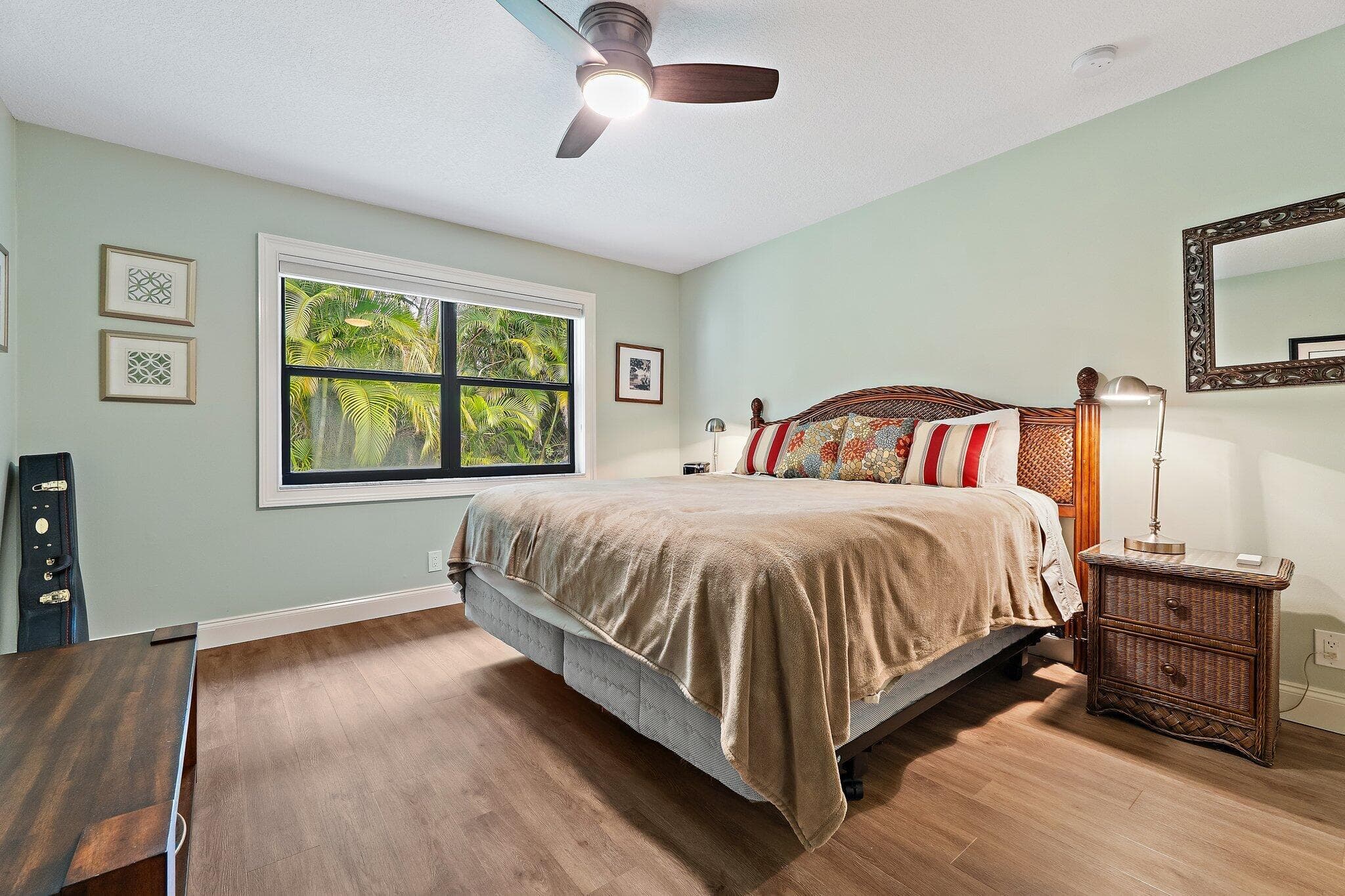 348 River Drive, Tequesta, FL 33469 — photo 23 of 38