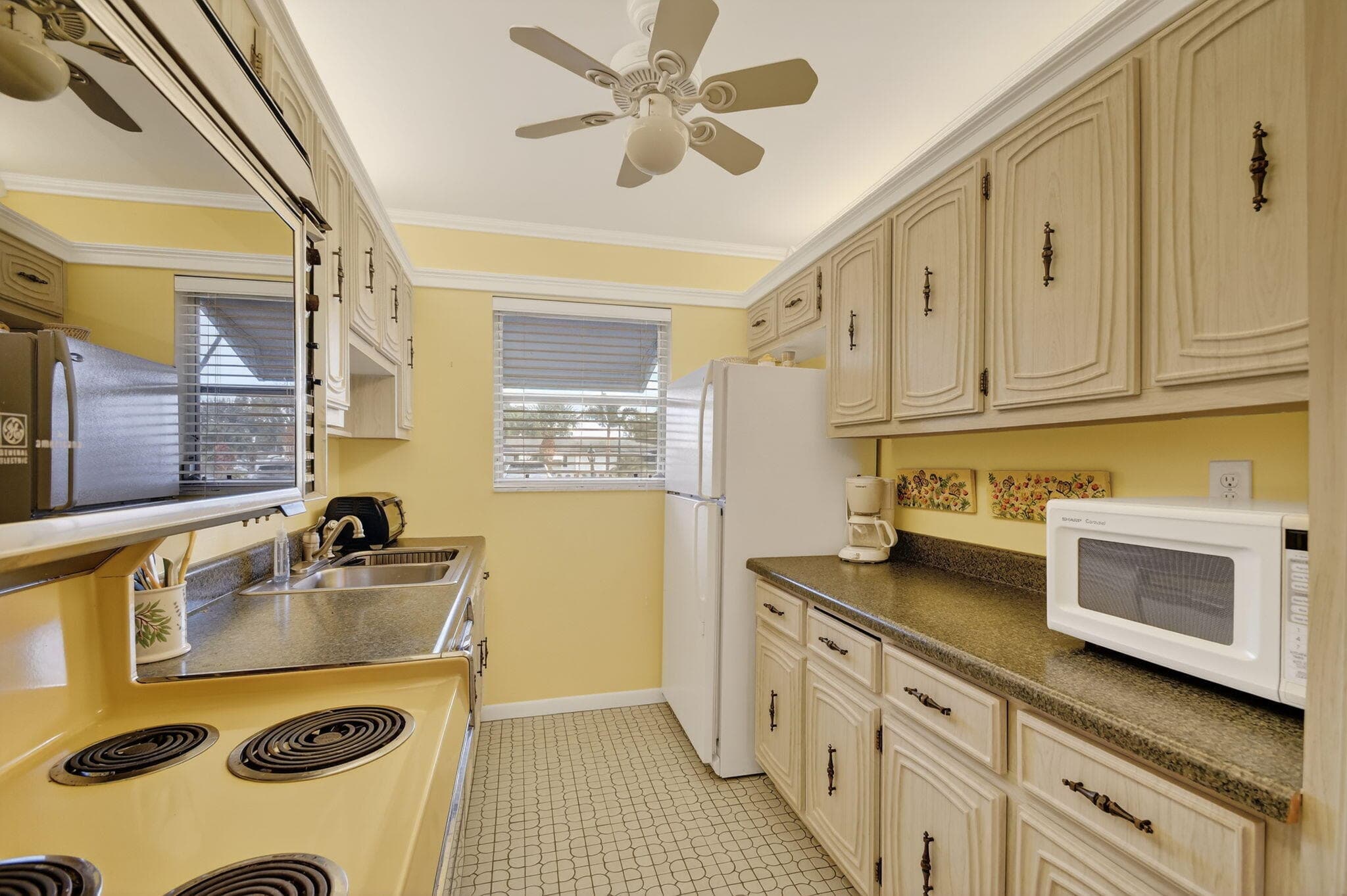 615 High Point Drive C, Delray Beach, FL 33445 — photo 18 of 48
