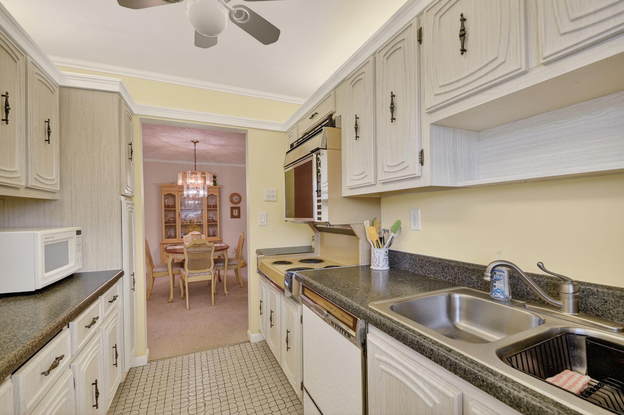 615 High Point Drive C, Delray Beach, FL 33445 — photo 19 of 48