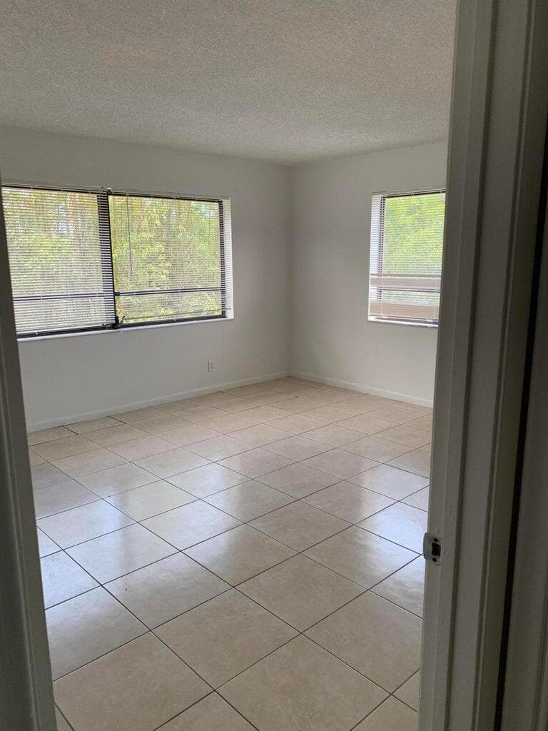 2050 N Congress Avenue 301, West Palm Beach, FL 33401 — photo 4 of 9