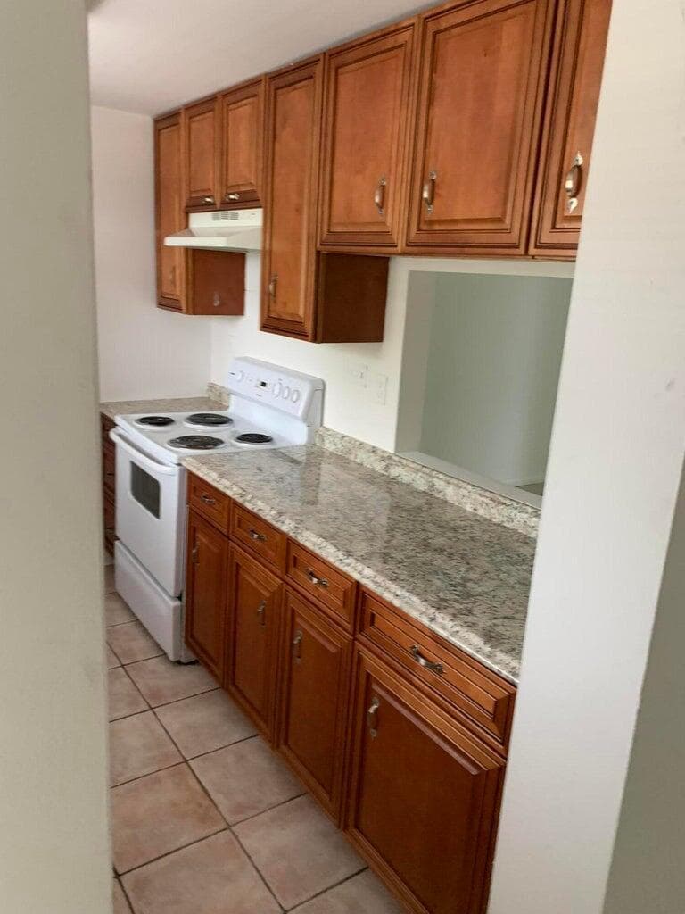 2050 N Congress Avenue 301, West Palm Beach, FL 33401 — photo 8 of 9