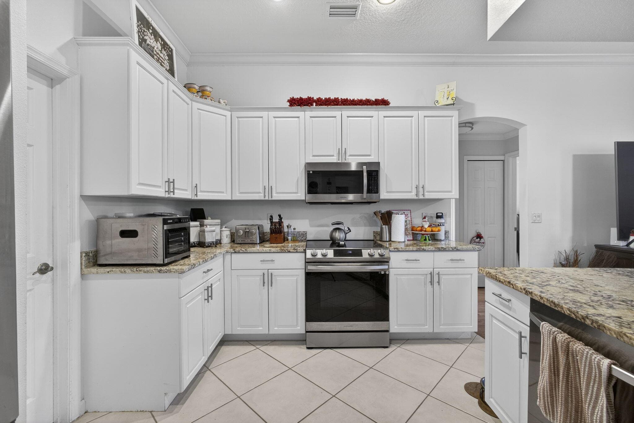 146 Fernwood Crescent, Royal Palm Beach, FL 33411 — photo 9 of 20
