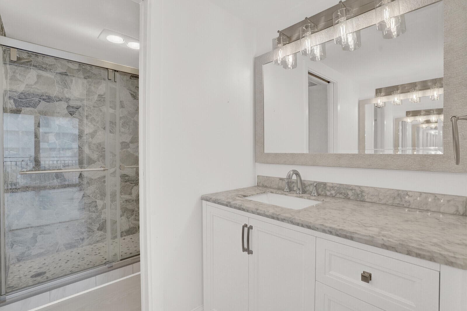 5460 N Ocean Drive 1d, Singer Island, FL 33404 — photo 31 of 49
