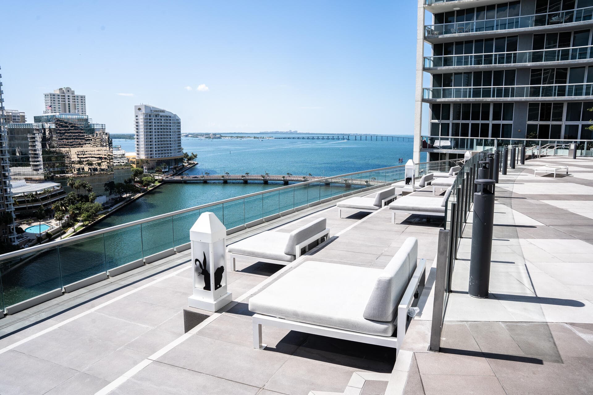 495 Brickell Avenue 911, Miami, FL 33131 — photo 38 of 44