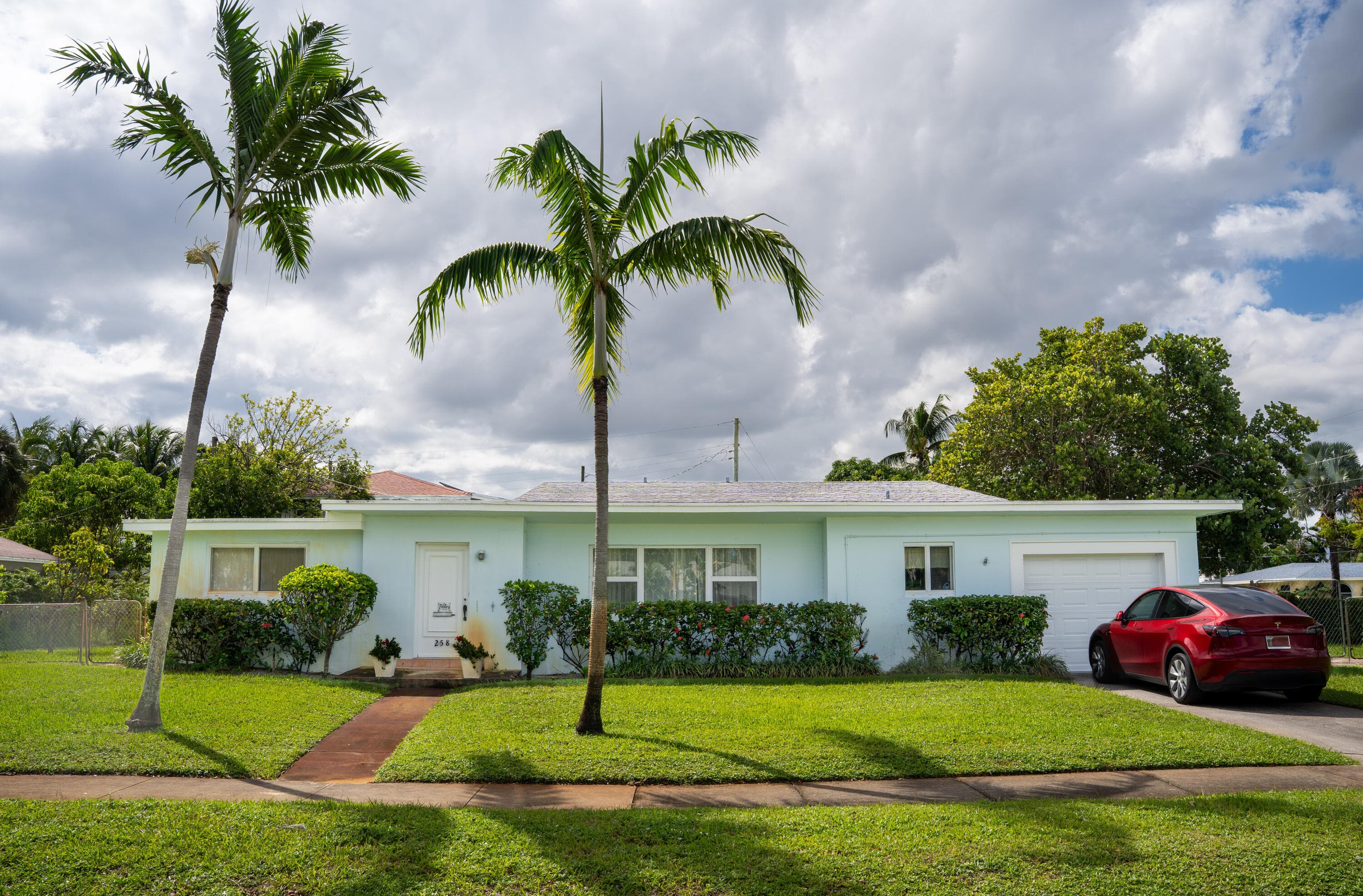 258 Cortez Road, West Palm Beach, FL 33405 — photo 1 of 4