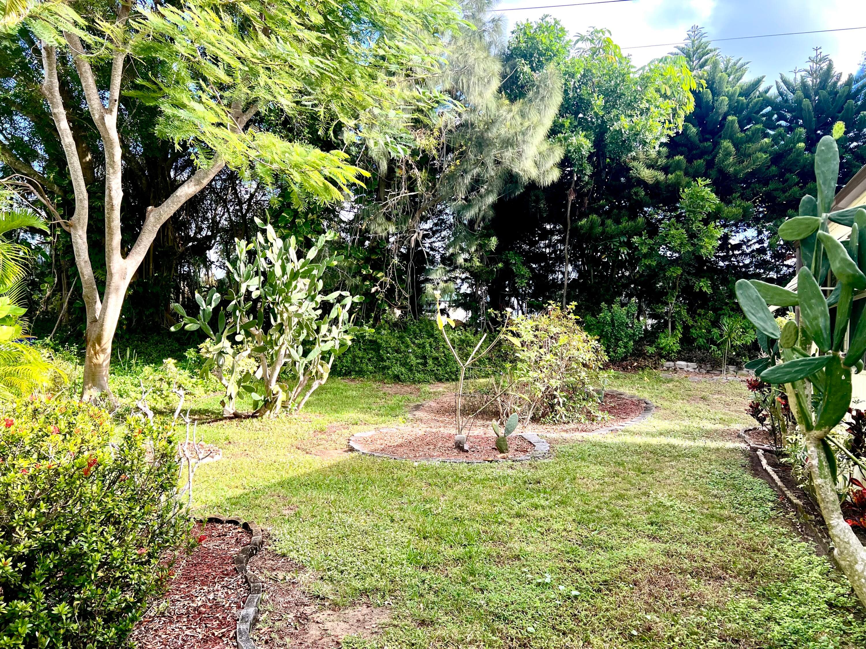 8011 SE Homestead Avenue, Hobe Sound, FL 33455 — photo 4 of 32