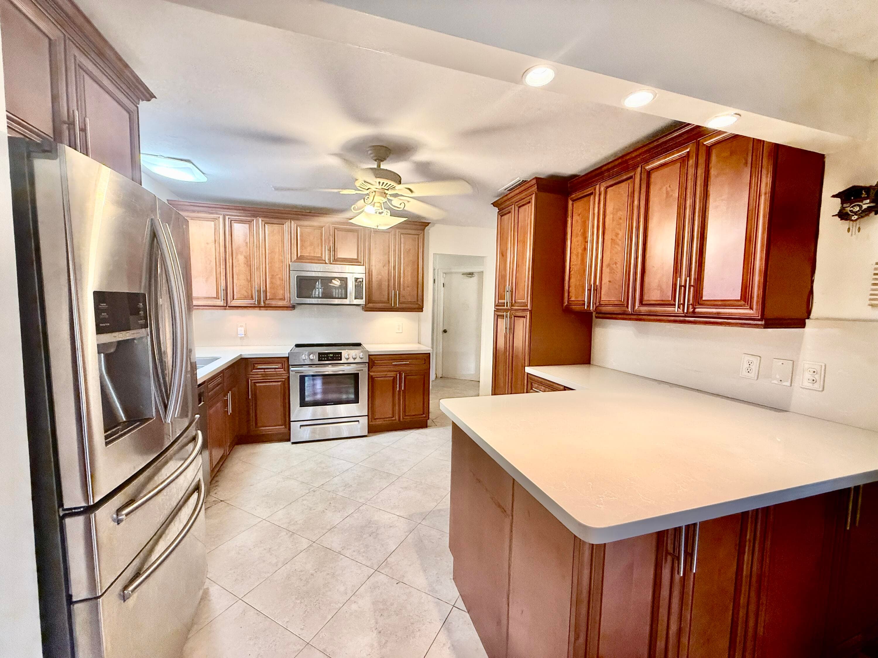 10633 Greenbriar Court, Boca Raton, FL 33498 — photo 5 of 17