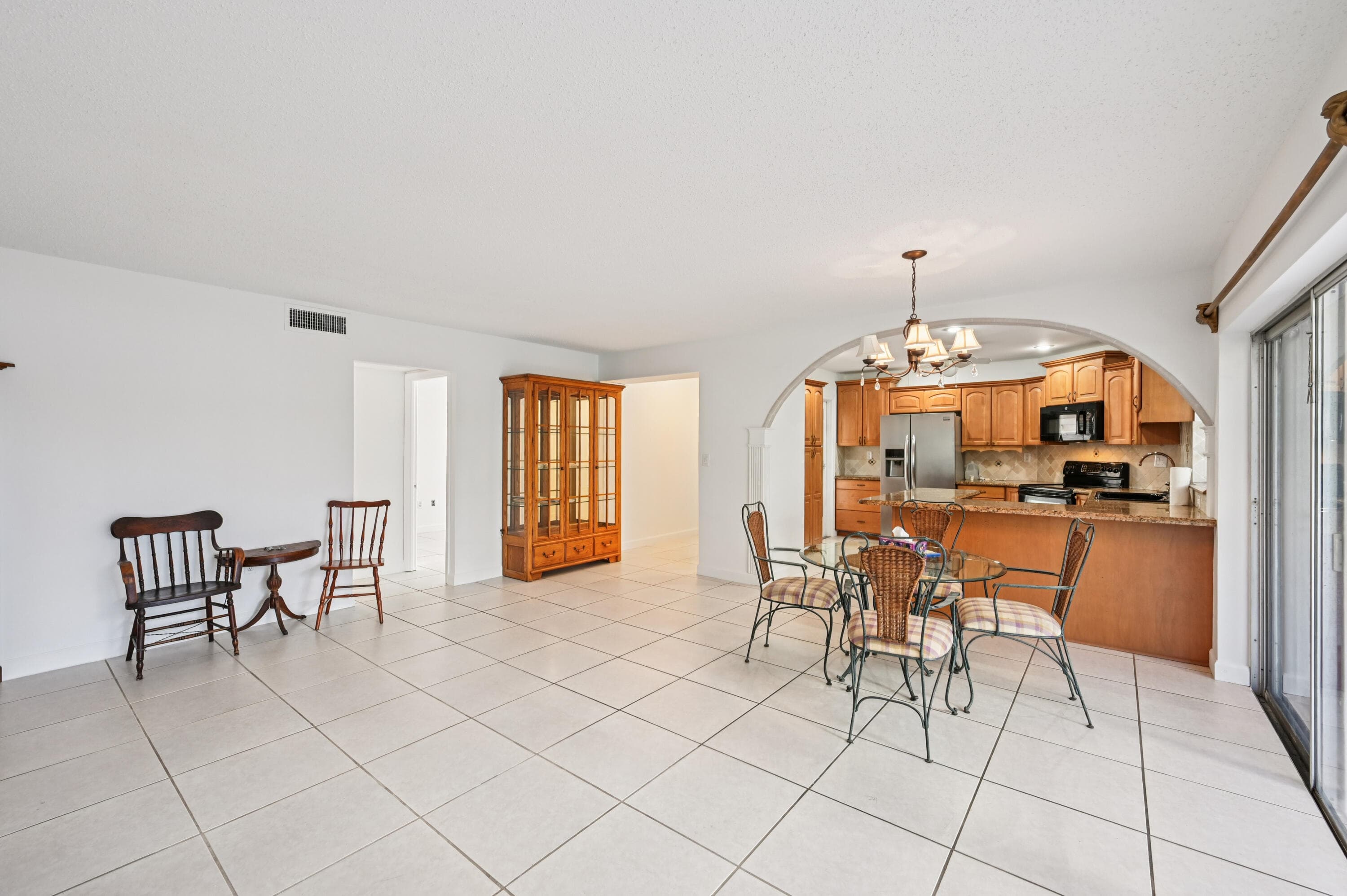 7 N Greenway Village N 111, Royal Palm Beach, FL 33411 — photo 12 of 23
