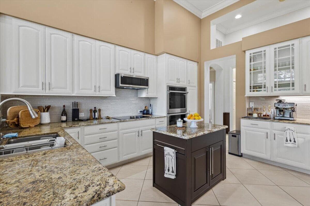 8048 Links Way, Port St. Lucie, FL 34986 — photo 31 of 70
