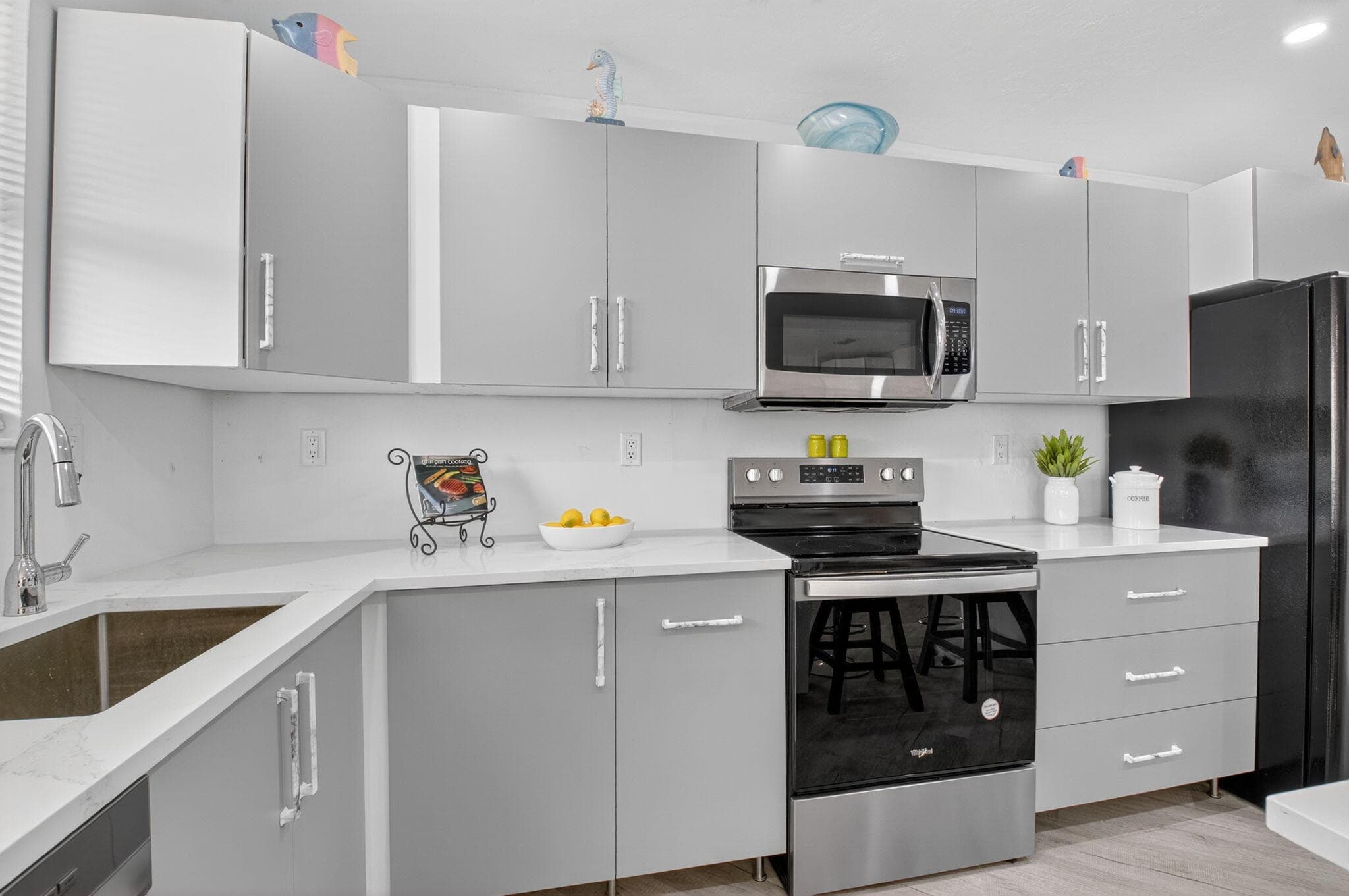 930 Osceola Drive 8, Boca Raton, FL 33432 — photo 11 of 33