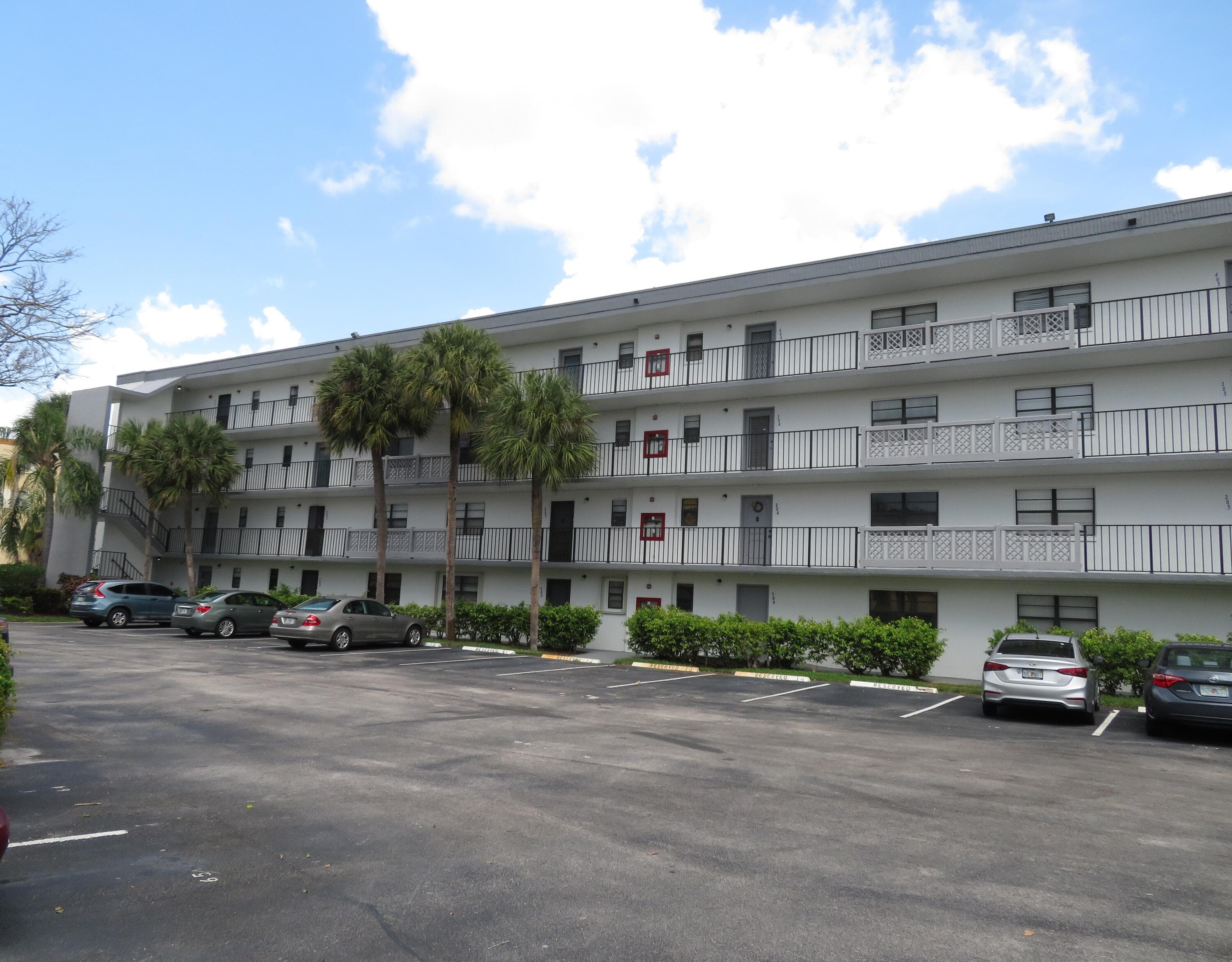 9233 SW 8th Street 117, Boca Raton, FL 33428 — photo 4 of 37