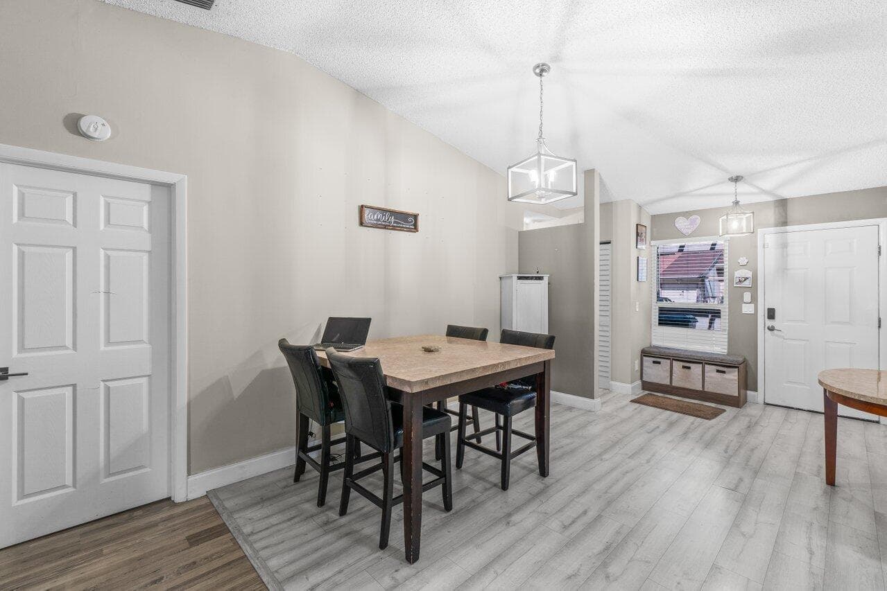 18 Winchmore Lane, Boynton Beach, FL 33426 — photo 11 of 30
