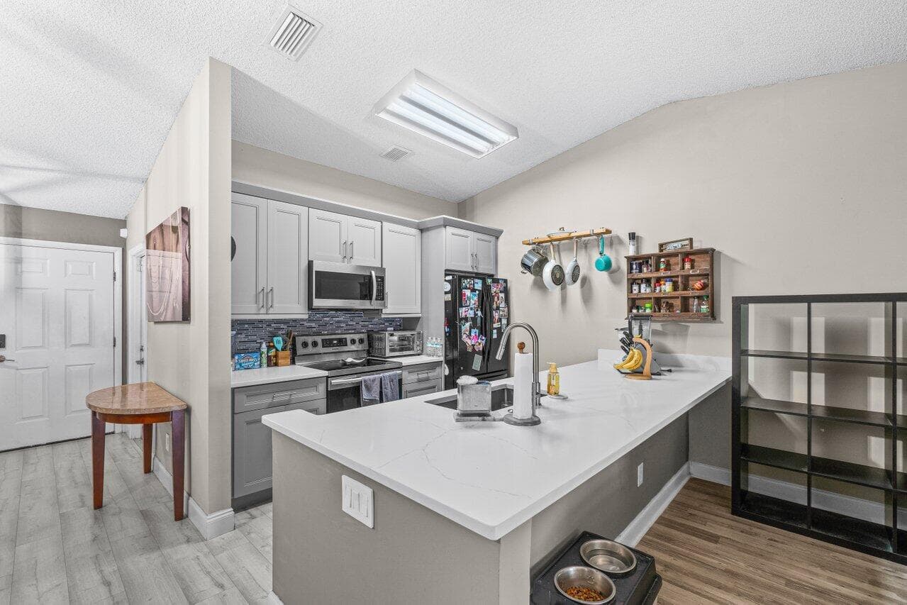 18 Winchmore Lane, Boynton Beach, FL 33426 — photo 12 of 30