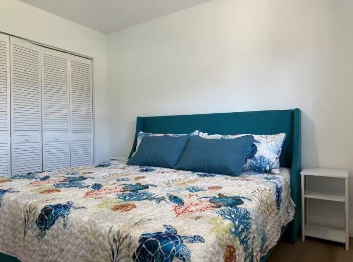 516 E Whitney Drive, Jupiter, FL 33458 — photo 14 of 47