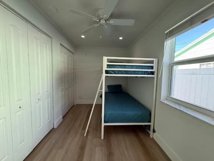 516 E Whitney Drive, Jupiter, FL 33458 — photo 18 of 47