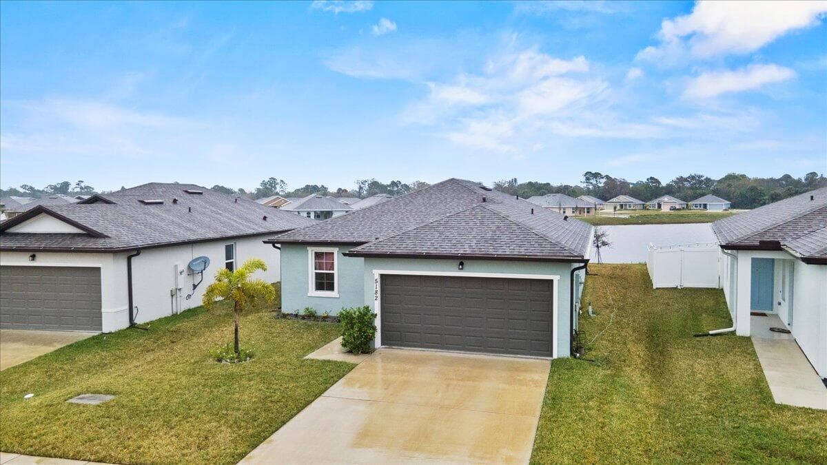 5182 Armina Place, Fort Pierce, FL 34951 — photo 24 of 33