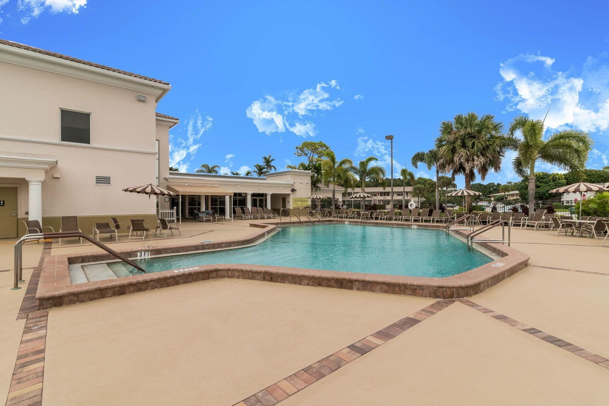 353 Sheffield O, West Palm Beach, FL 33417 — photo 20 of 26