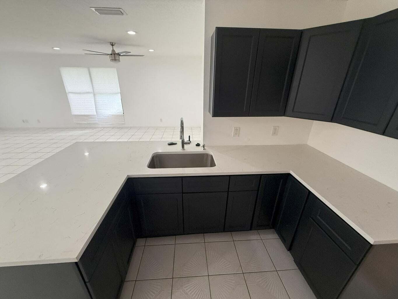 1334 N Mangonia Drive Drive, West Palm Beach, FL 33401 — photo 11 of 32