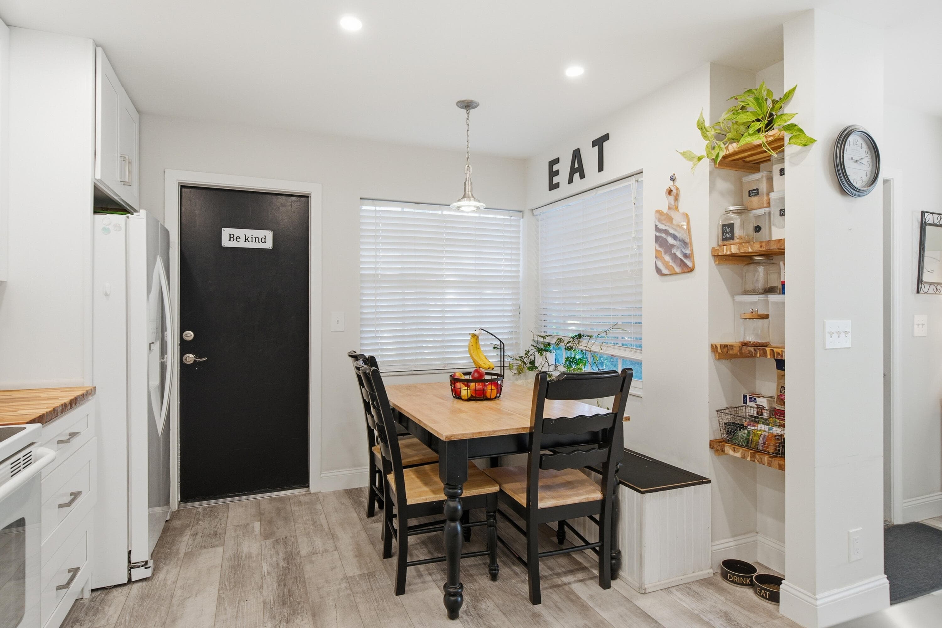1105 Cherokee Street, Jupiter, FL 33458 — photo 11 of 31