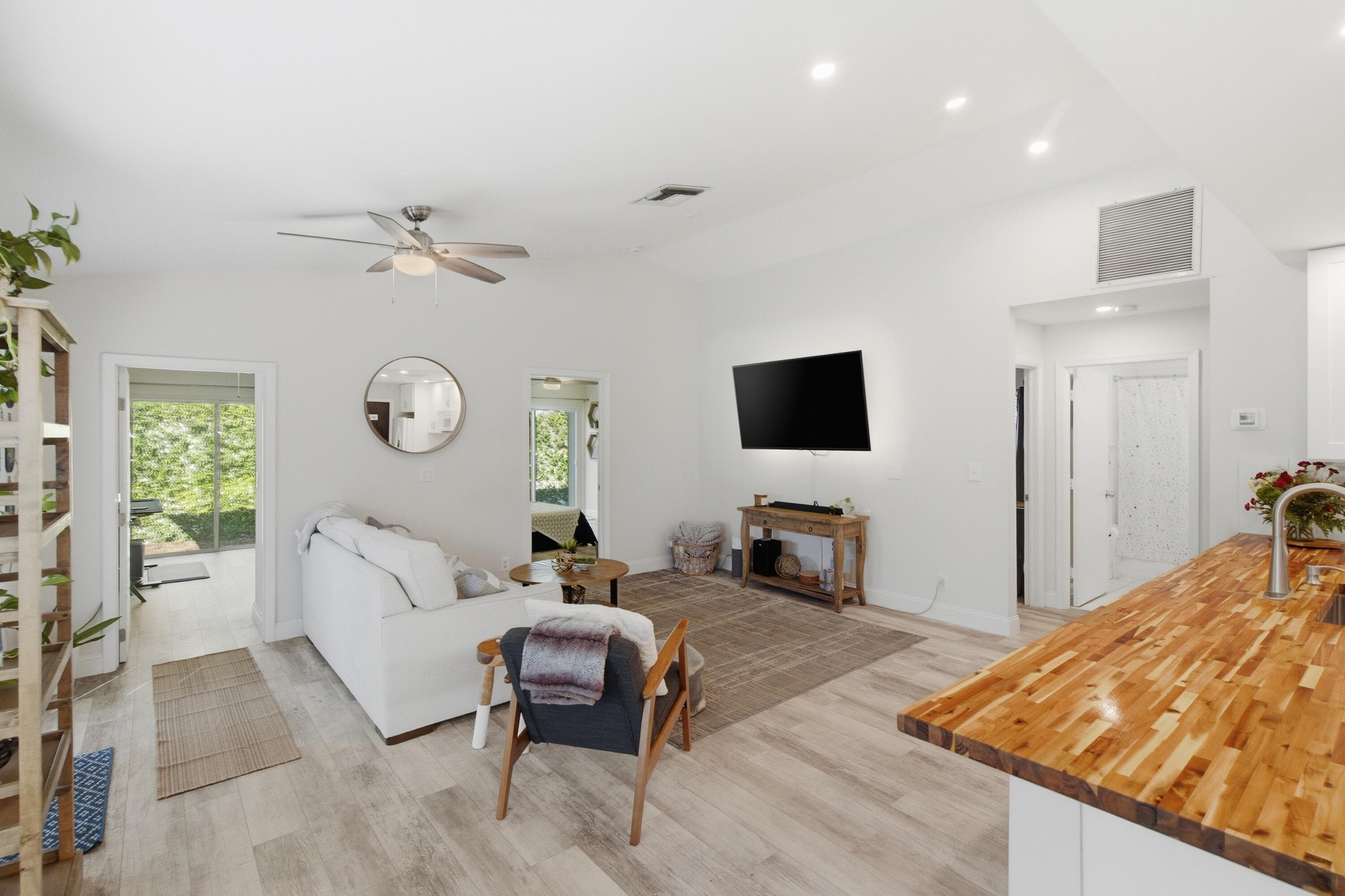 1105 Cherokee Street, Jupiter, FL 33458 — photo 12 of 31