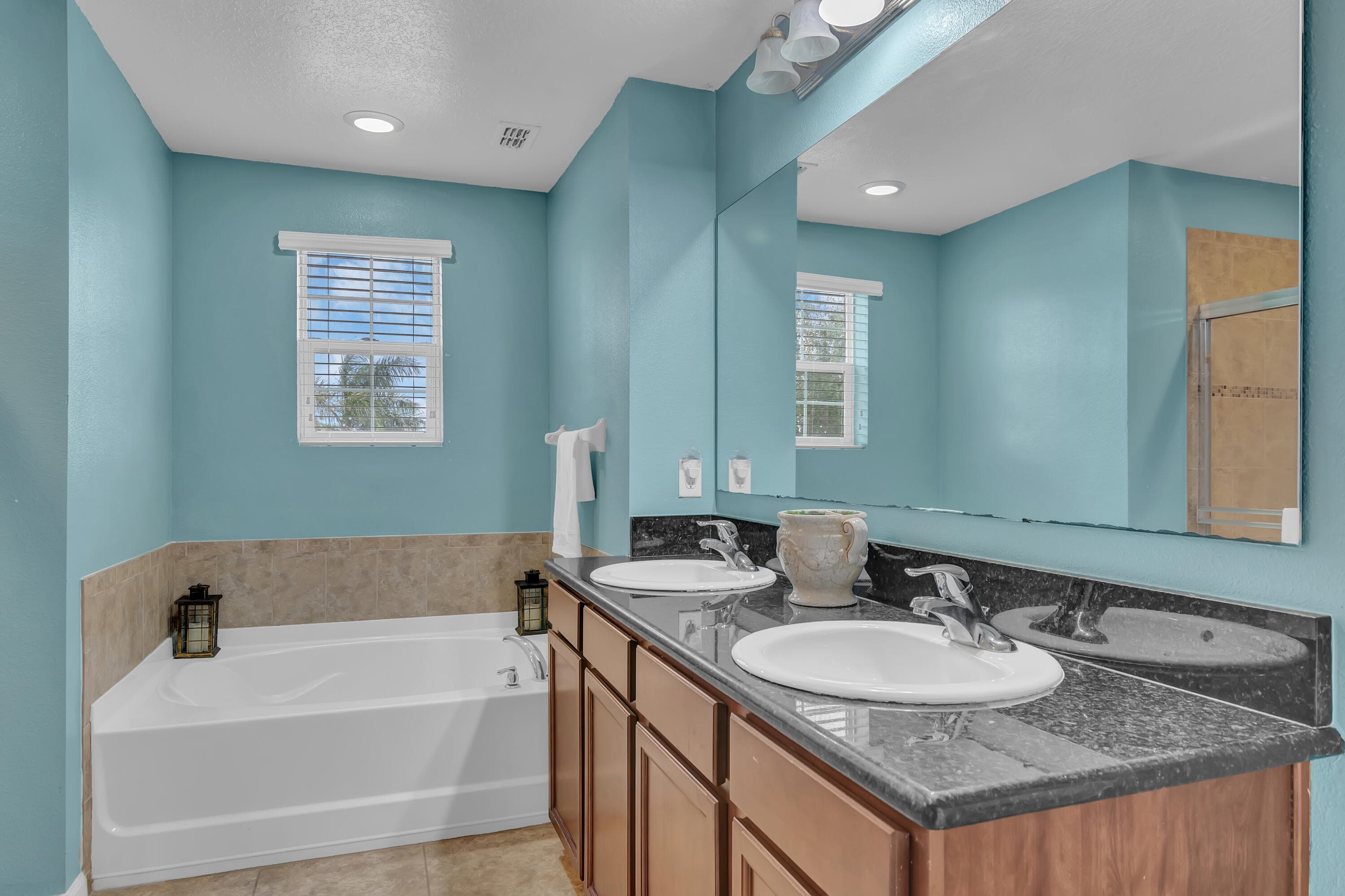 1615 Lexington Square SW, Vero Beach, FL 32962 — photo 15 of 31