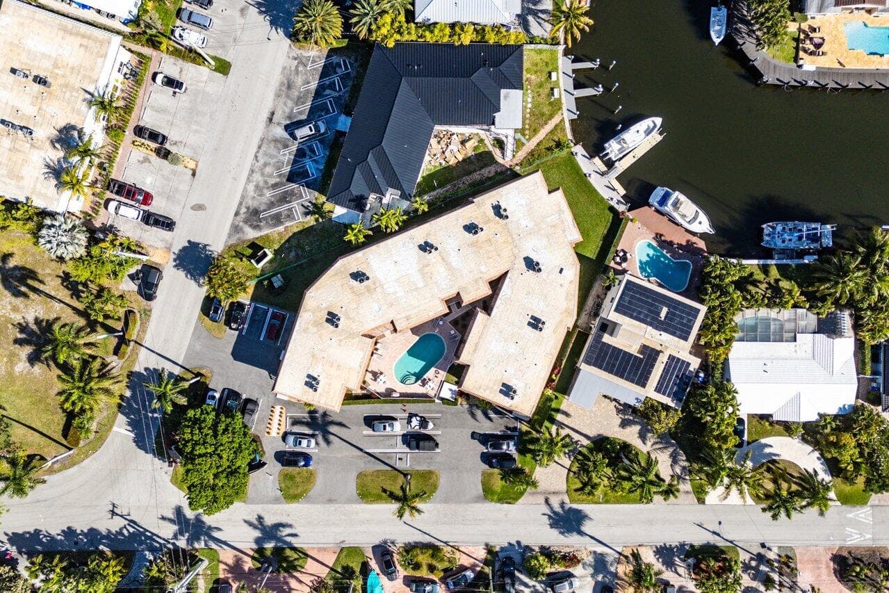 2201 SE 9th Street 107, Pompano Beach, FL 33062 — photo 27 of 34