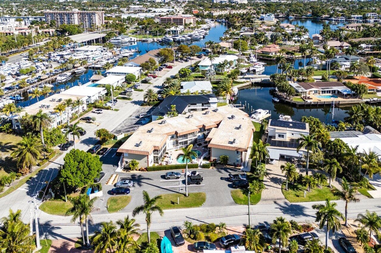 2201 SE 9th Street 107, Pompano Beach, FL 33062 — photo 28 of 34