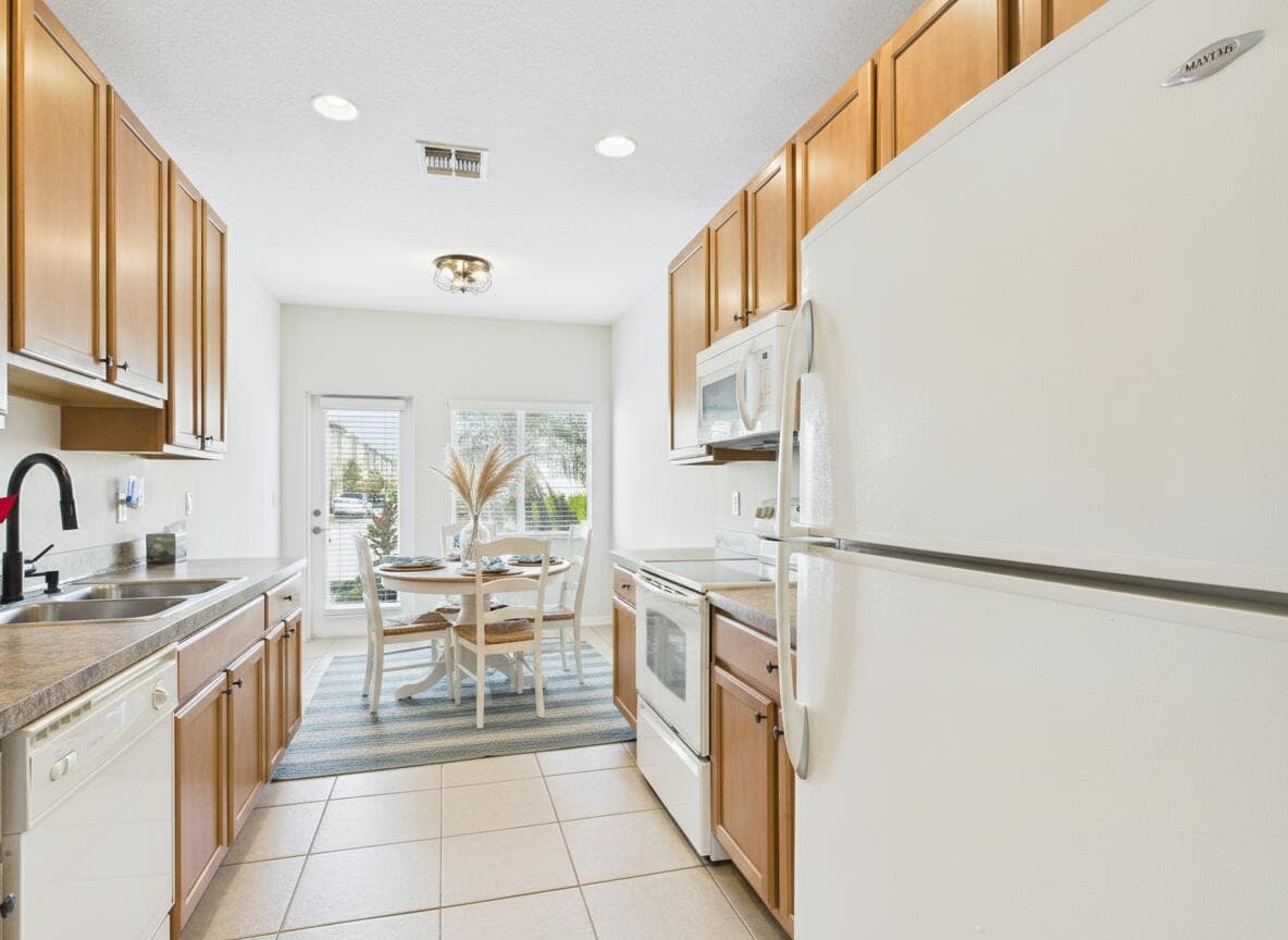 2139 SE Jamieson Drive, Port St. Lucie, FL 34952 — photo 12 of 31